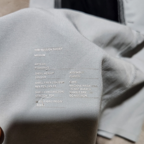 2 Ten Thousand shorts - Picture 3 of 6